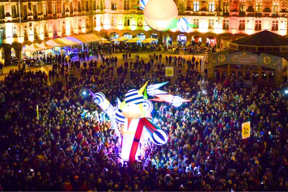 Festival mondial des théâtres et des marionnettes